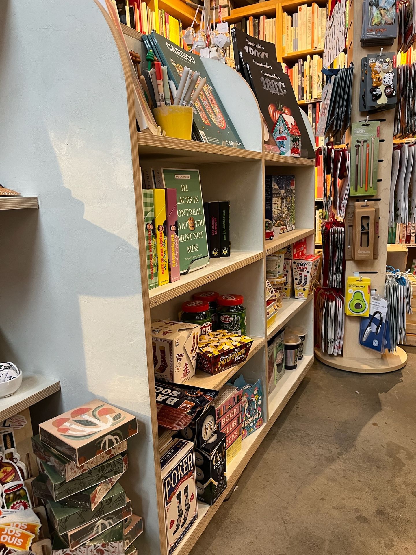 comptoir accueil design sur mesure Montréal