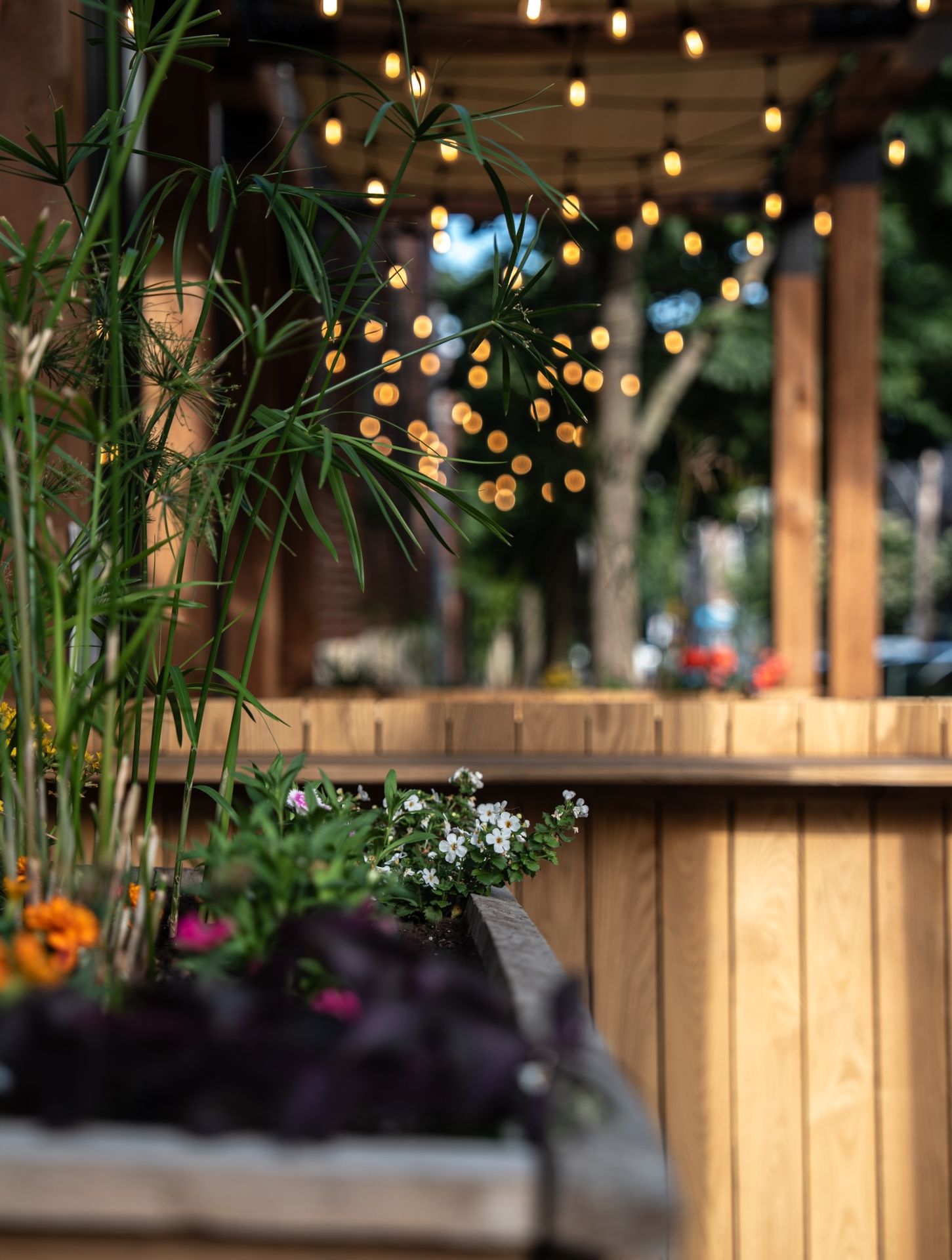 aménagement terrasse restaurant maison chabot bois