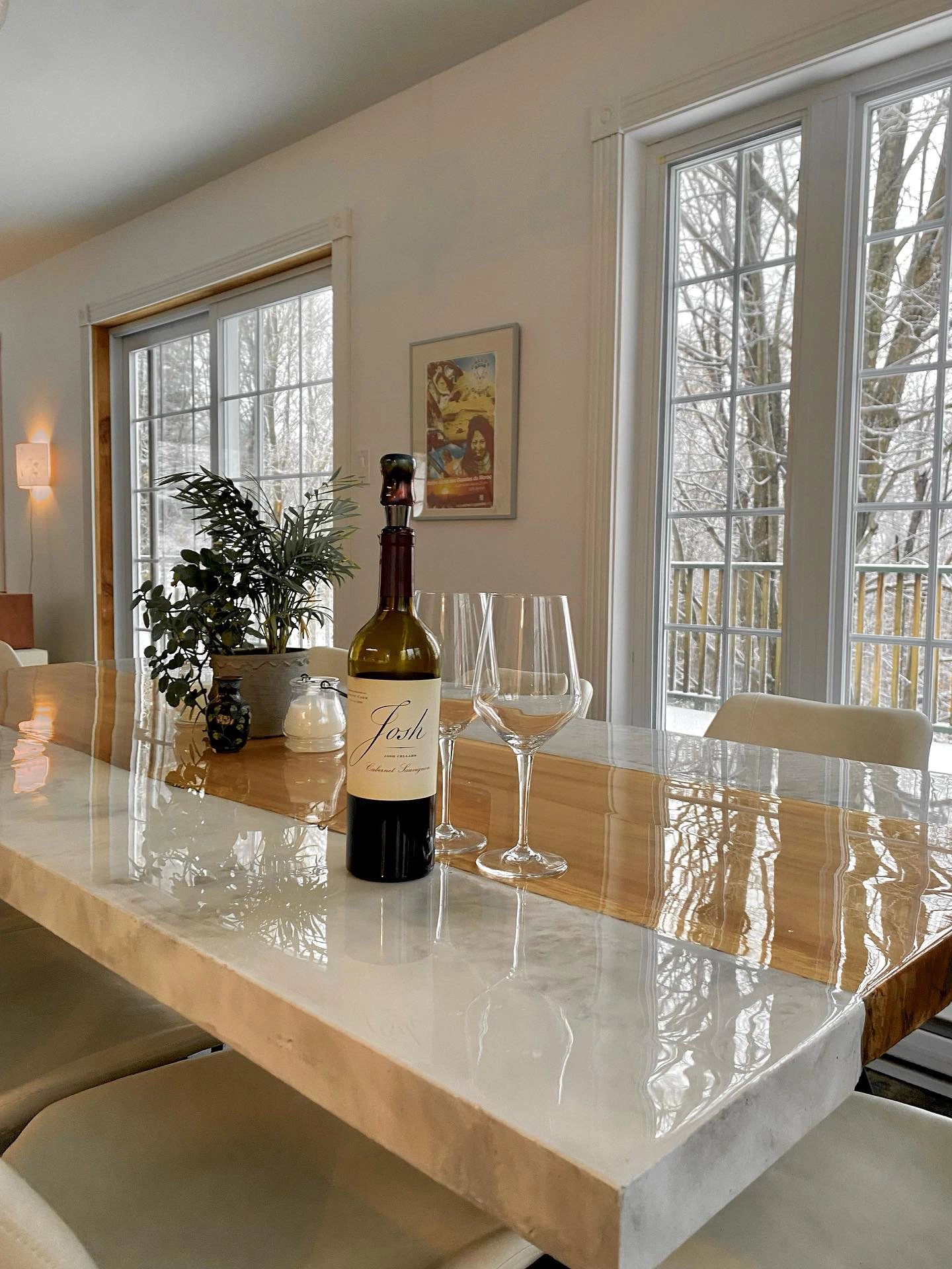 table béton époxy brillante bois érable vue d’ensemble